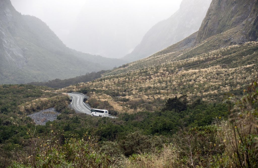 Bus and Coach Bus and Coaches to Milford Sound