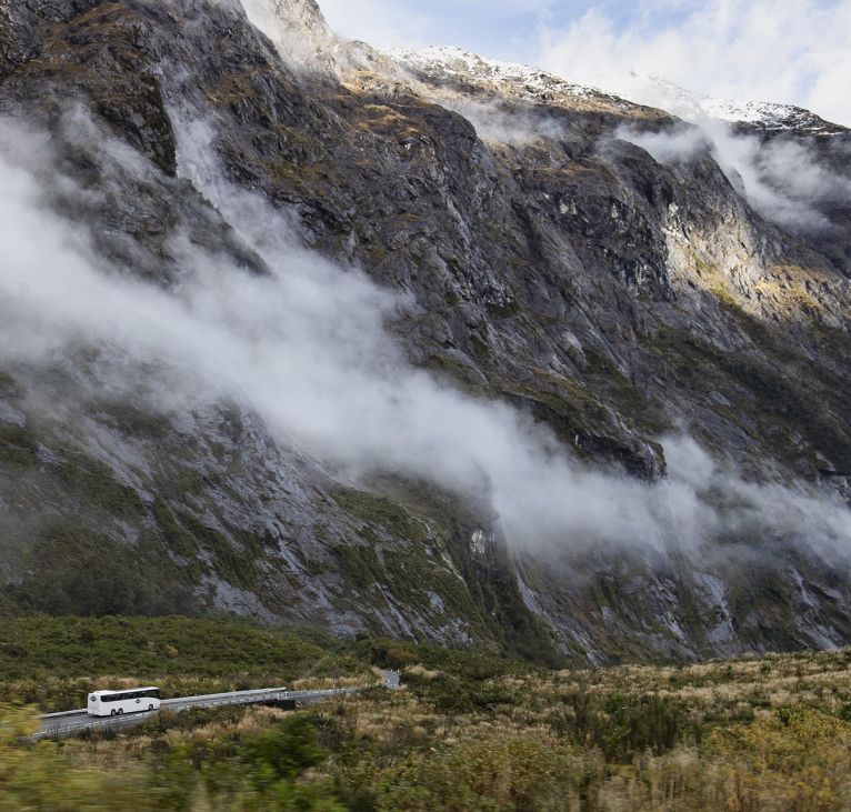 Bus and Coach Buses to Milford Sound