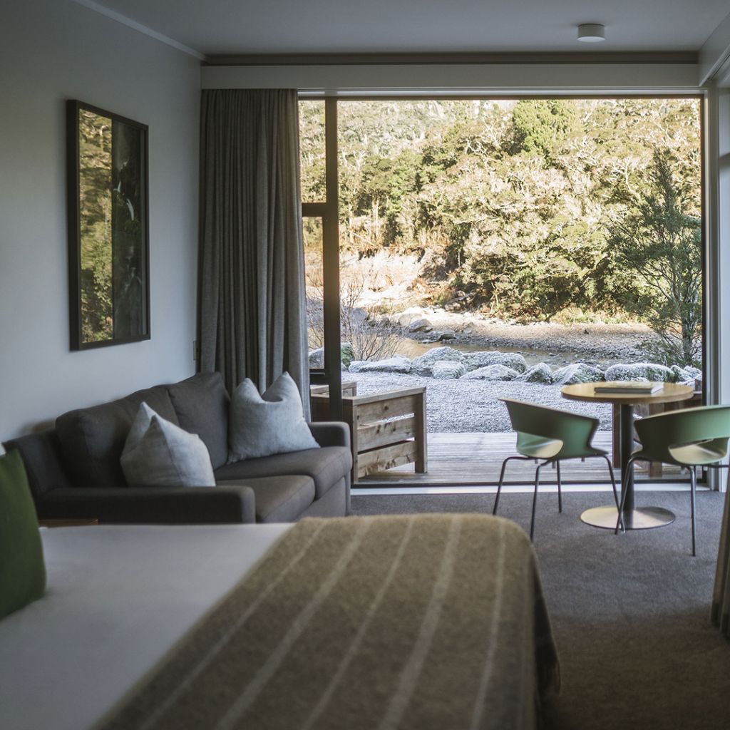 Milford Sound Accommodation Milford Lodge - Accommodation Southland