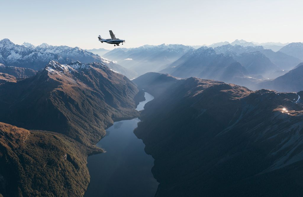 Coach-Cruise-Fly Tours Milford-Sound-Helicopter-Tour-Fly
