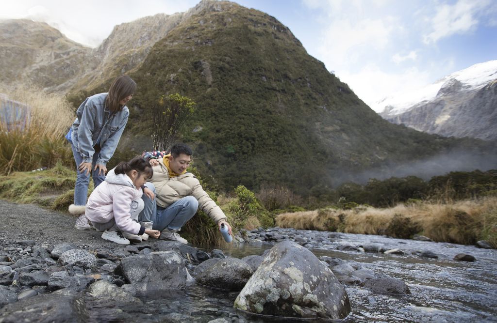 Ditch the Drive, See More with Milford Sound Coach Tours Monkey Creek – Milford Sound