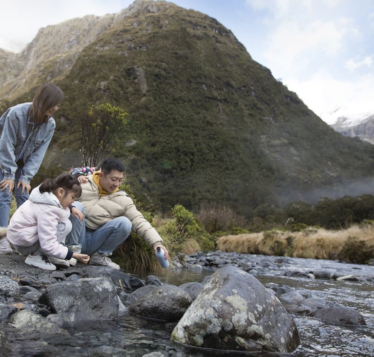 Monkey Creek Monkey Creek – Milford Sound