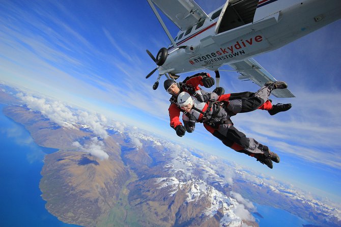 Book now Sky Diving Queenstown